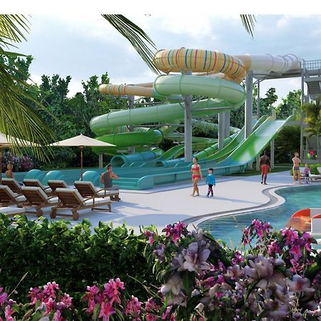 Maris Grand Waterpark Resort Protaras Exterior foto