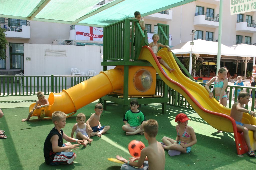 Maris Grand Waterpark Resort Protaras Exterior foto
