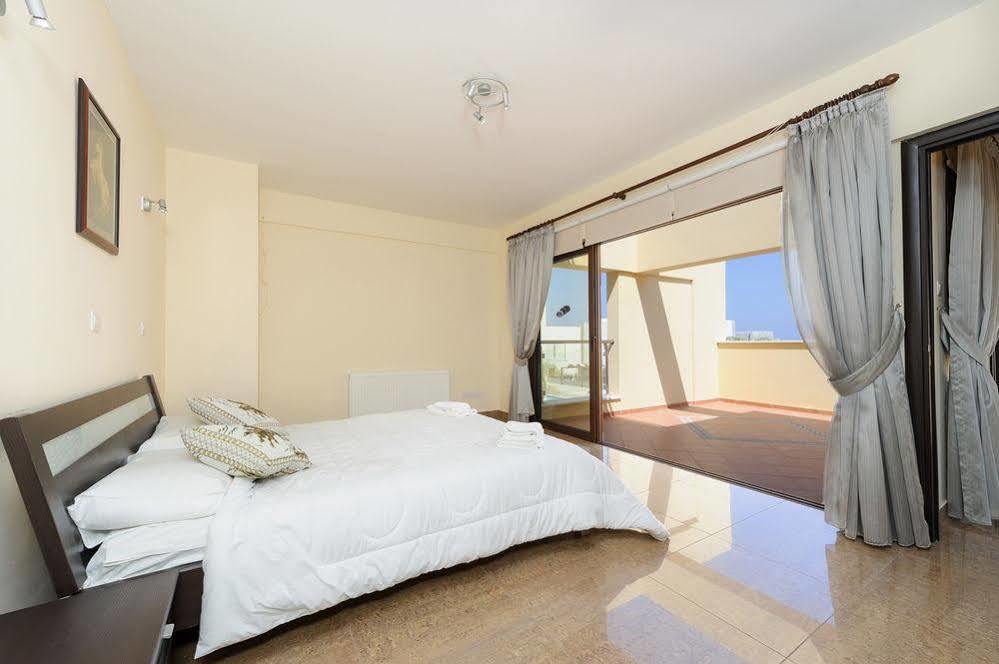 Maris Grand Waterpark Resort Protaras Exterior foto