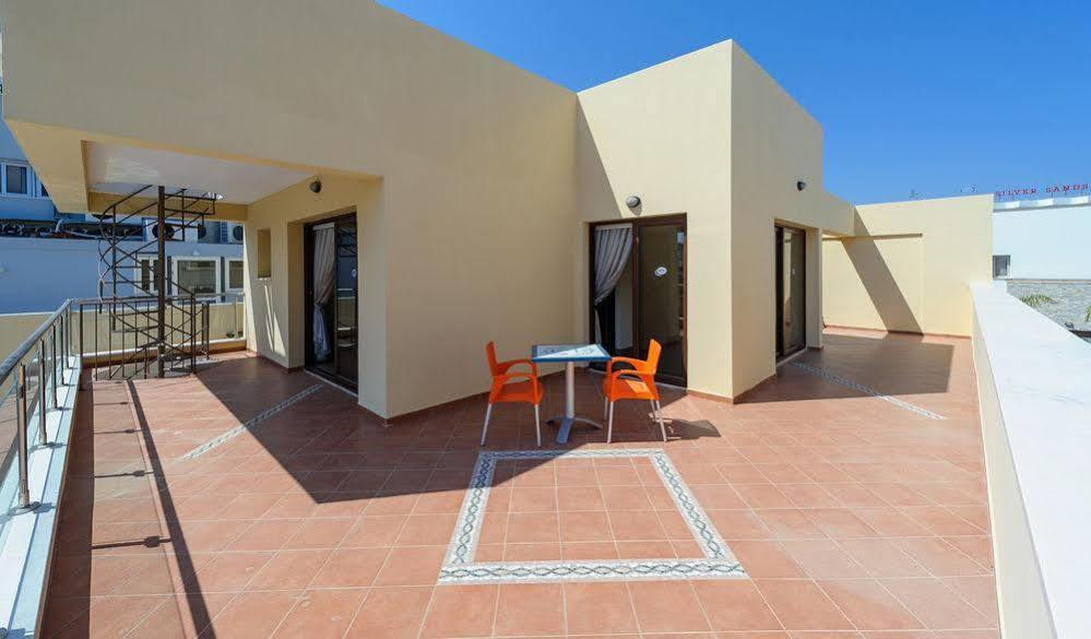 Maris Grand Waterpark Resort Protaras Exterior foto