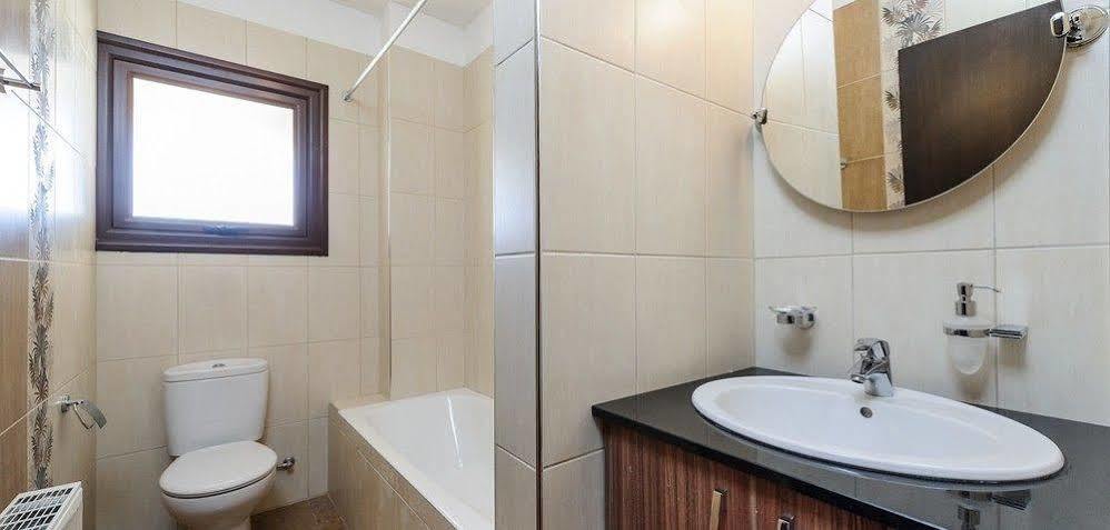 Maris Grand Waterpark Resort Protaras Exterior foto